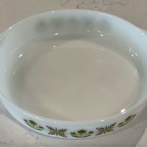 Fire King Anchor Hocking 9” Casserole Dish Made in the USA. Great Condition